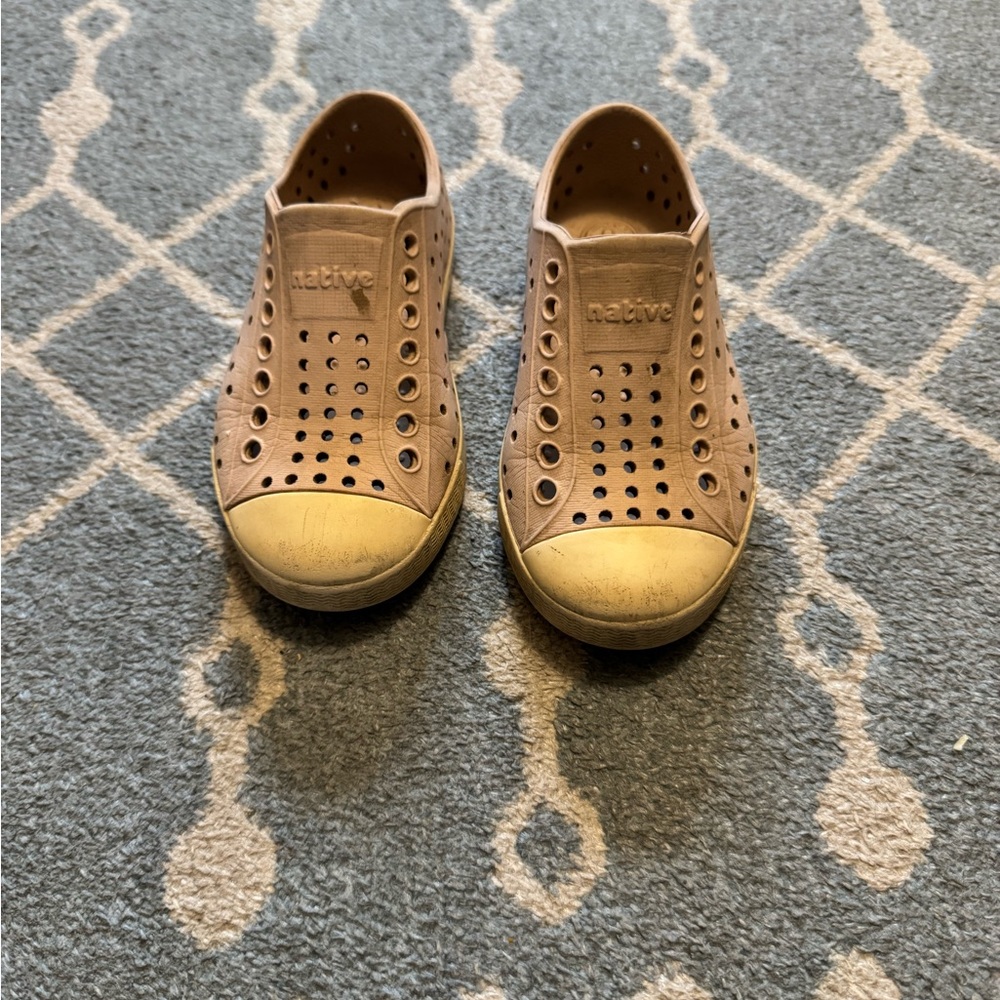 Native Jefferson Kids Shoes in light pink